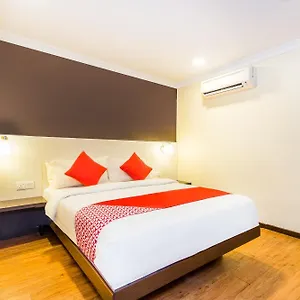 Hotel Oyo 431 De Grand Orchard